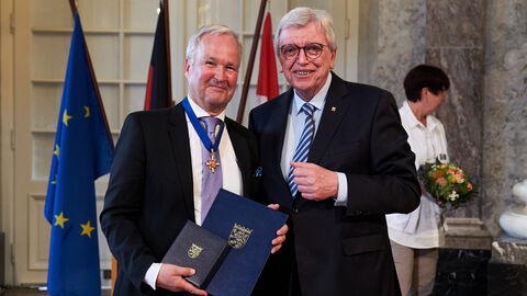 Heinz-Jörg Ebert aus Linden erhielt den Hessischen Verdienstorden für sein umfassendes Engagement im sozialen Bereich. 