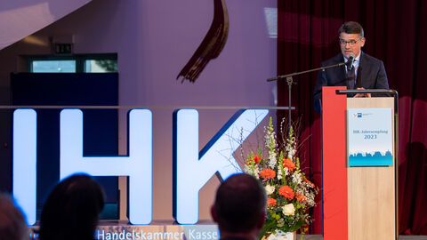 Ministerpräsident Rhein beim Jahresempfang der IHK Kassel-Marburg